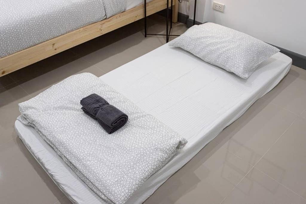 P2 Silom Large 2Beds Full Kitchen Wifi 4-6Pax Apartment Bangkok Luaran gambar